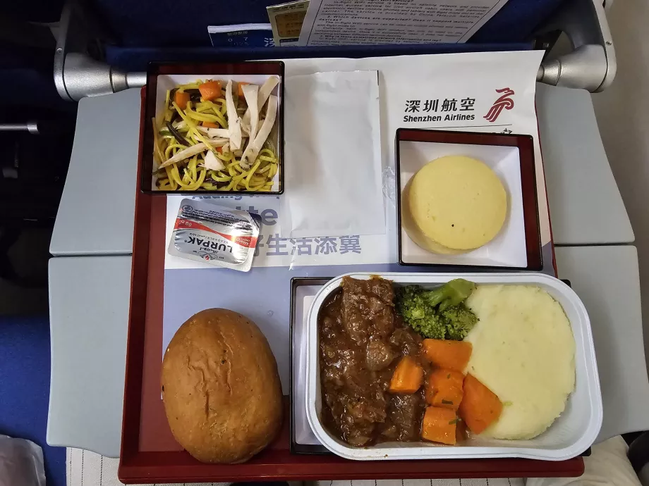 Makanan utama pada jalur jarak jauh