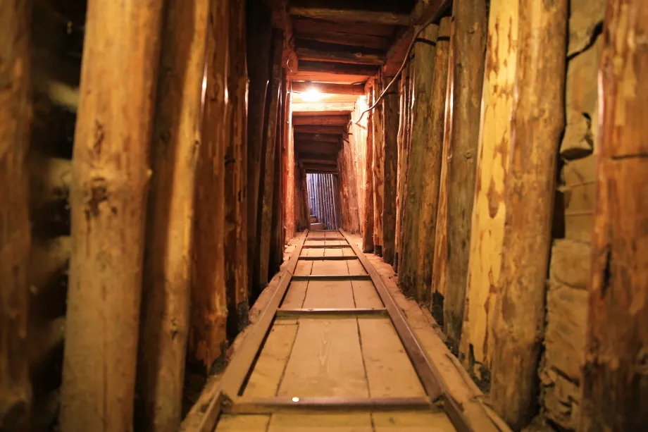 Terowongan Keselamatan