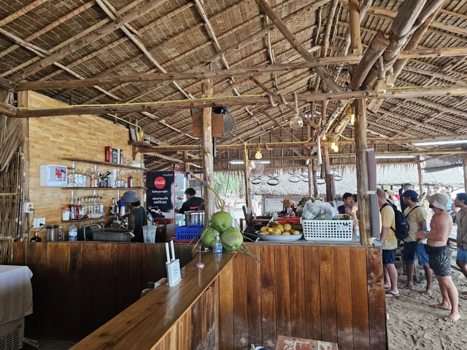 Restoran di Pulau Babi