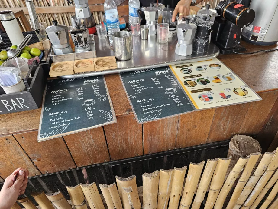 Restoran di Pulau Babi